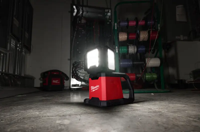 Aku polohovatelné vícesměrové pracovní světlo Milwaukee M18 MDTL-0, 4500 lm, TRUEVIEW LED osvětlení, bez aku, 4933498149 (MI4933498149)