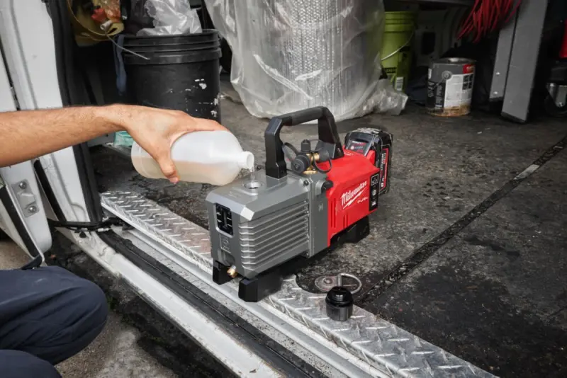 Vakuové čerpadlo Milwaukee M18FVP5-801, 4933498380 (MI4933498380)