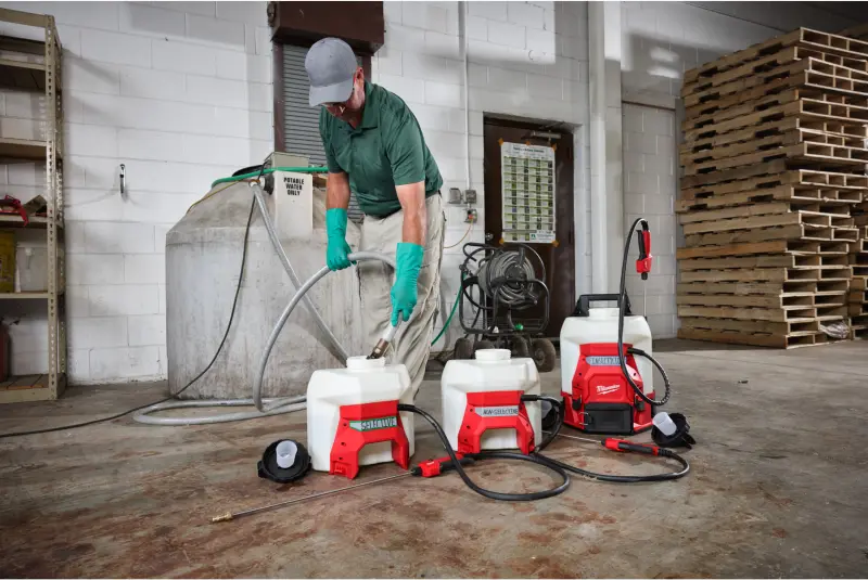 192282-aku-postrikovac-milwaukee-m18-bbpfp2-switch-tank-gen2-rozprasovac-01-8