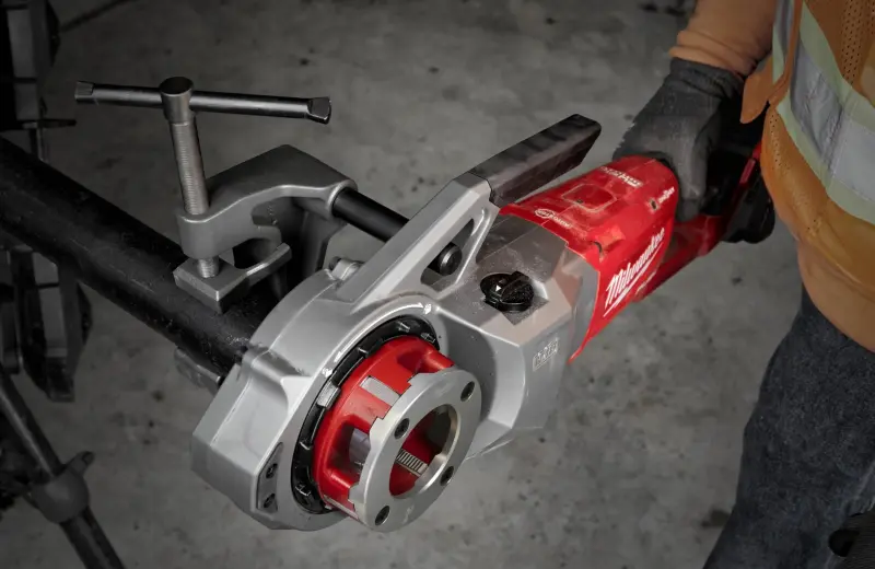 192346-4933499200-04