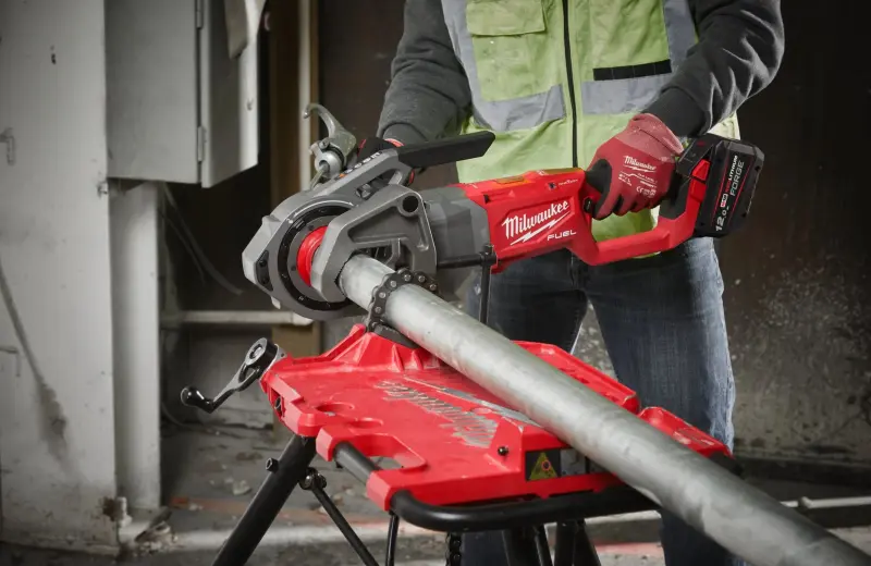 192346-4933499200-09