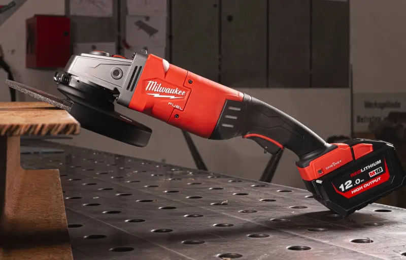 Aku úhlová bruska Milwaukee M18ONEFLAG230XPDB-122C ONE-KEY™ s kolébkovým spínačem 230 mm, 4933499242 (MI4933499242)