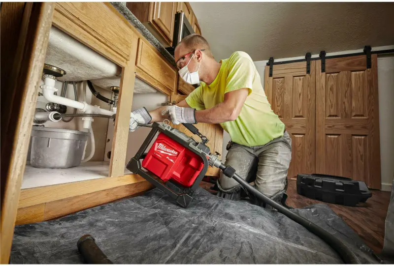 192433-aku-kompaktni-sekcni-cisticka-potrubi-milwaukee-m18-fcssm-121-4933499308-15