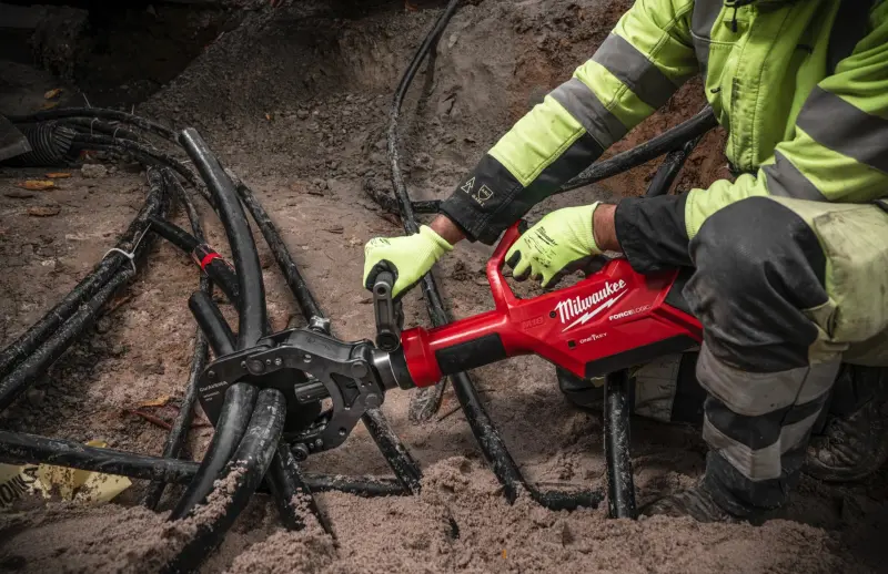 Aku hydraulické kleště Milwaukee M18 HCC125-801C na kabely 125 mm (4933499333) (MI4933499333)