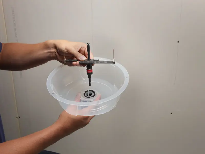 192965-49560260-feat-03