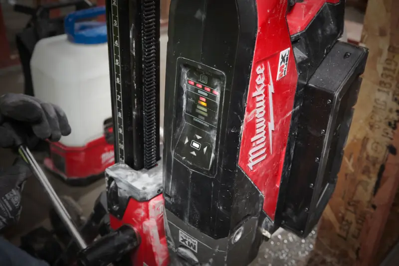 Aku jádrová vrtačka Milwaukee MX FUEL MXF DCD150-302C KIT, ONE-KEY, 2x aku MXF CP203 + MXF C, 4933471835