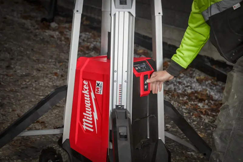 Aku stojanová svítilna/nabíječka MX Fuel Milwaukee MXF TL-601 (6,0 Ah) (MIMX4933471844)