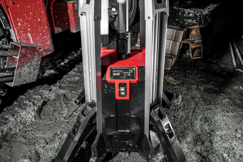 Aku stojanová svítilna/nabíječka MX Fuel Milwaukee MXF TL-601 (6,0 Ah) (MIMX4933471844)