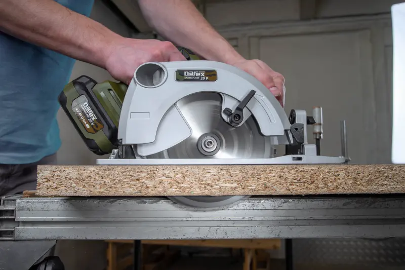 201168-65405724-12-2000