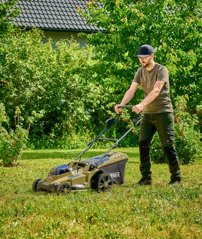 201677-narex-na65406395-sekacka-na-travu-aku-sekacka-narex-005