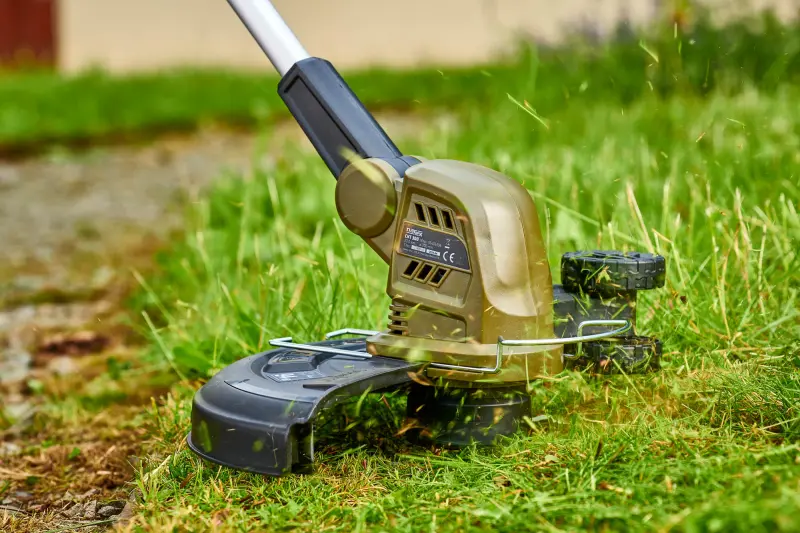 201679-narex-na65406397-sekacka-na-travu-aku-vyzinac-narex-012