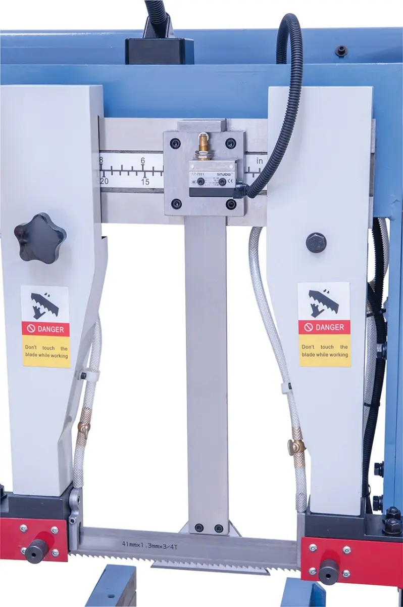 Poloautomatická dvousloupová horizontální pásová pila Bernardo CBS 400 (BER041727XL)