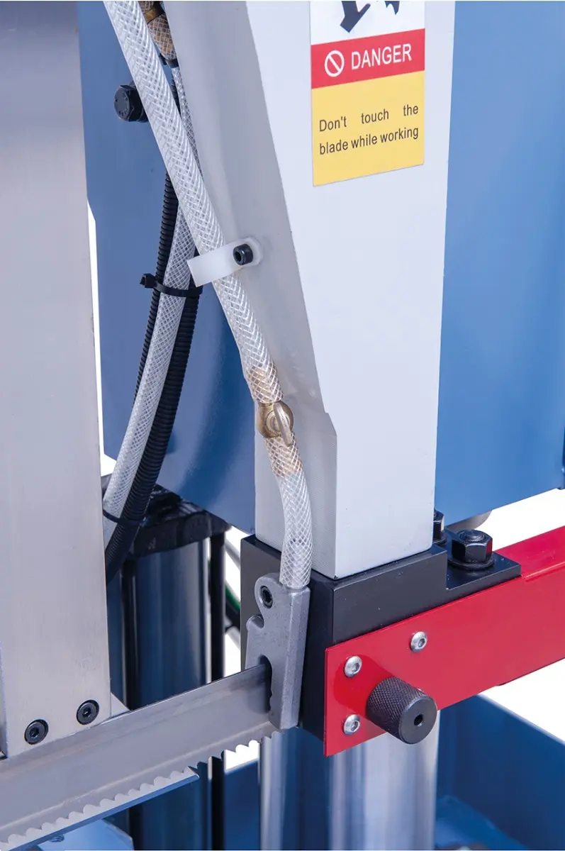 Poloautomatická dvousloupová horizontální pásová pila Bernardo CBS 400 (BER041727XL)