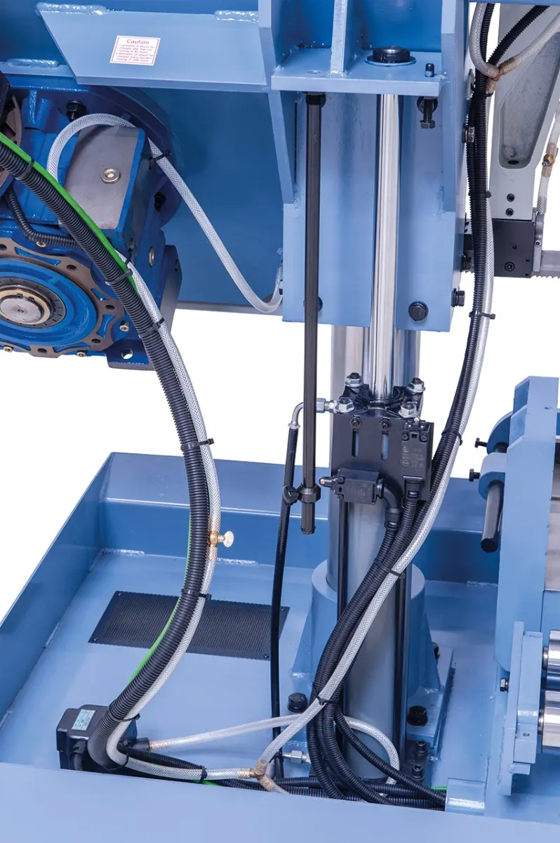 Poloautomatická dvousloupová horizontální pásová pila Bernardo CBS 400 (BER041727XL)