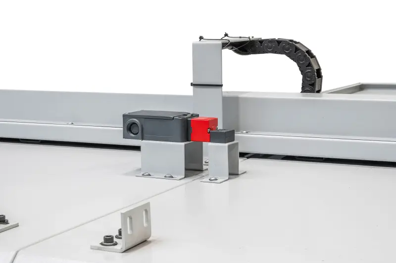 21813-urs-32100-plc-detail-endschalter