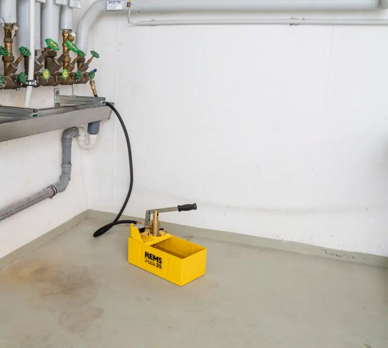 221960-115002r-a0002-0001