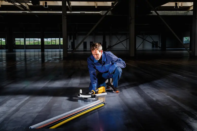 Aku ruční ohýbačka Rems Hydro-Swing 22V Set Allround 22 k přesnému ohýbání trubek do 90° (2,5 Ah) (REM153417)