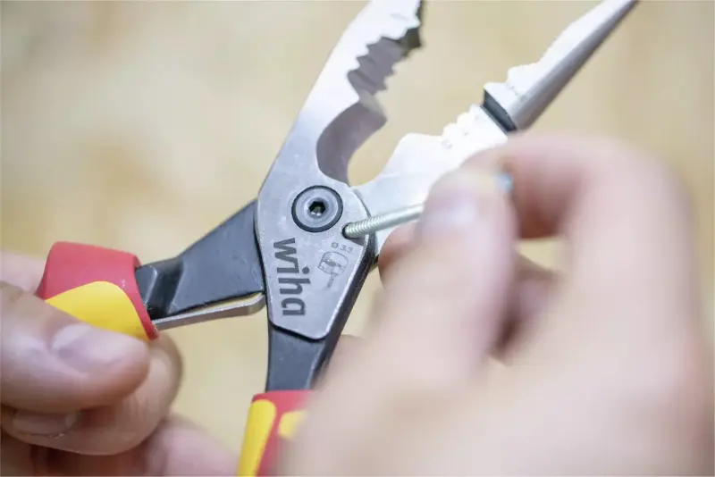 Multifunkční kleště 8v1 Wih , WIHA45705