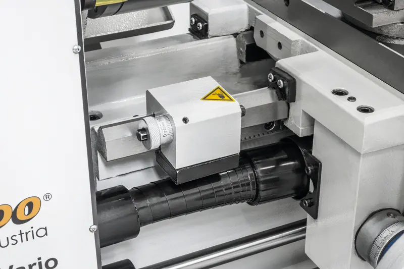 Univerzální soustruh Bernardo Master 180 s digitálním odměřováním