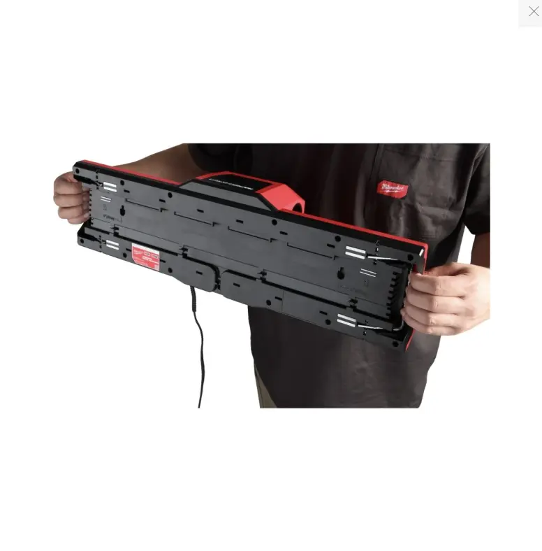 Nabíjecí stanice Milwaukee M12-18 GBC4, LED světlo 450 lm, 4933493863