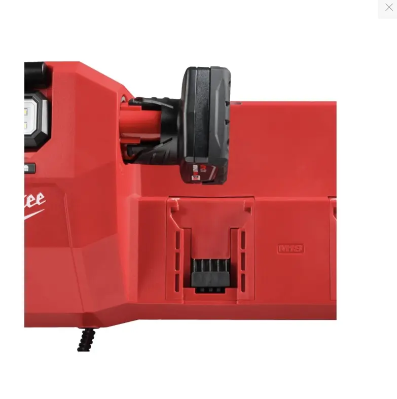 Nabíjecí stanice Milwaukee M12-18 GBC4, LED světlo 450 lm, 4933493863
