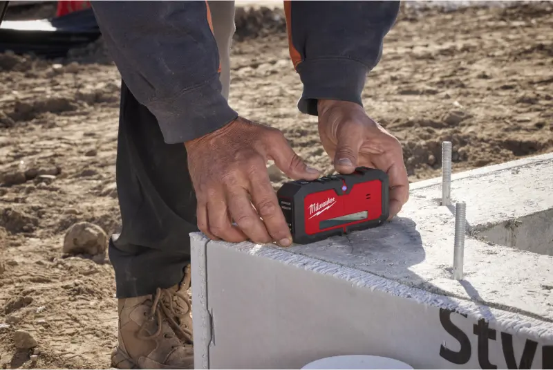 Aku zelený laser Milwaukee M12 A3PLO-0C, ONE-KEY, 360° 3 roviny, bez aku, s kufrem, 4933499001