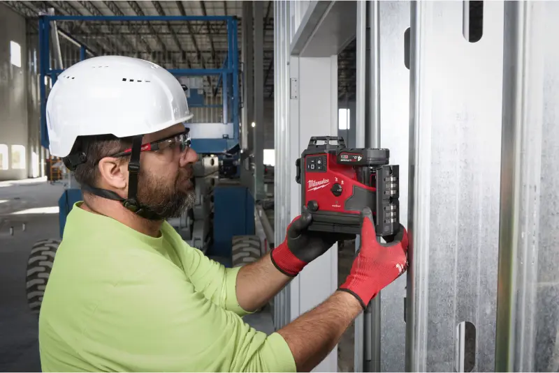 Aku zelený laser Milwaukee M12 A3PLO-0C, ONE-KEY, 360° 3 roviny, bez aku, s kufrem, 4933499001