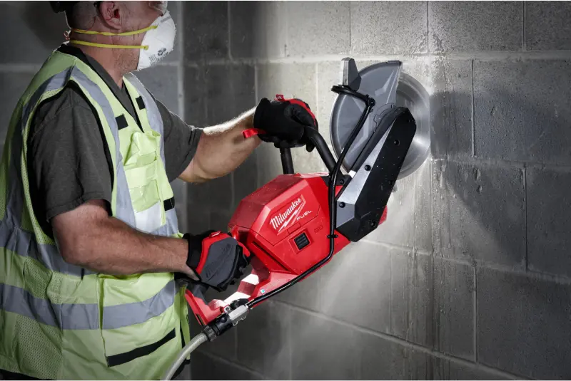 Aku rozbrušovací pila Milwaukee M18 FCOS230-121, ONE-KEY, bez aku,