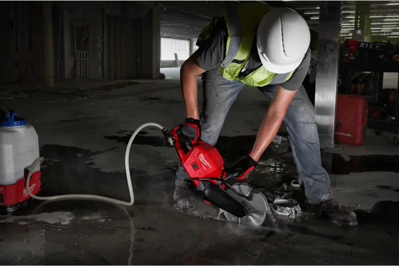 Aku rozbrušovací pila Milwaukee M18 FCOS230-121, ONE-KEY, bez aku,