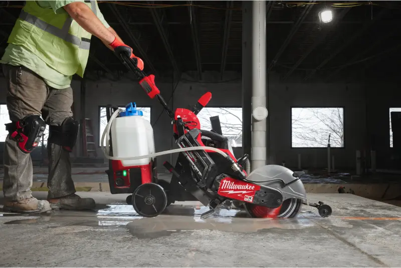 Aku rozbrušovací pila Milwaukee MX FUEL MXF COS350G2FC-802 (350 mm), ONE-KEY, 2x aku MXF XC608 + MXF FC + HUDD 350mm + taška, 4933499772