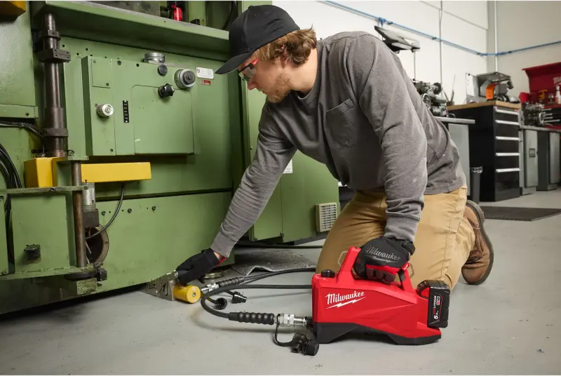 Hydraulické mini čerpadlo Milwaukee M18 HMP700-0, bez aku, 4933493928