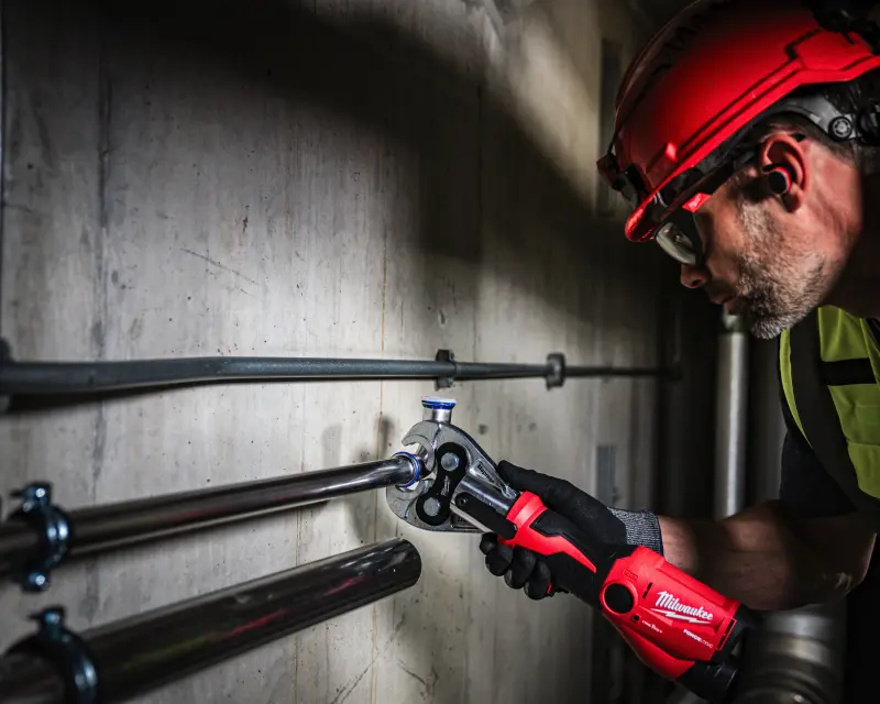 Aku hydraulický lis Milwaukee M12 ONEHPT-202C U-SET, ONE-KEY, 2x aku M12 B2 + M12 C12 C + kuf + čelisti, 4933481037