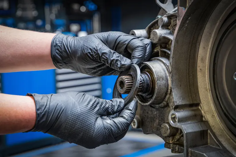 Jednorázové rukavice v krabici BGS74669, nitrilové s extra přilnavostí, velikost L (100 ks) (BGS1074669)