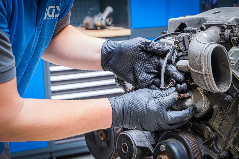 Jednorázové rukavice v krabici BGS74669, nitrilové s extra přilnavostí, velikost L (100 ks) (BGS1074669)