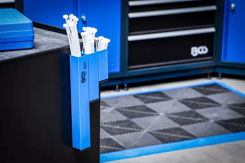 Magnetický držák kabelových spon