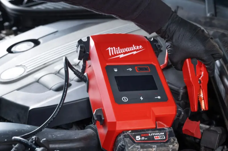 Aku startovací stroj Milwaukee M18 JS2000-0, bez aku, 4933498026