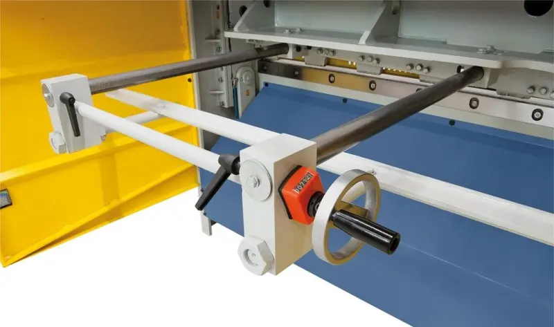 Tabulové nůžky Bernardo MTA 1360 x 3 s manuálním dorazem (BER061945XL)