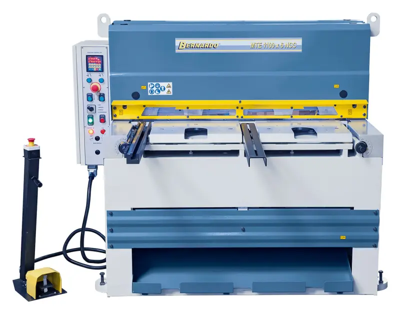 Tabulové elektromechanické nůžky Bernardo MTE 1360 x 6 mm NCC (BER062048XL0)