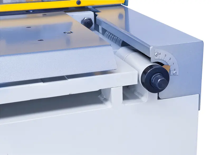 Tabulové elektromechanické nůžky Bernardo MTE 2060 x 4 mm NCC (BER062048XL2)