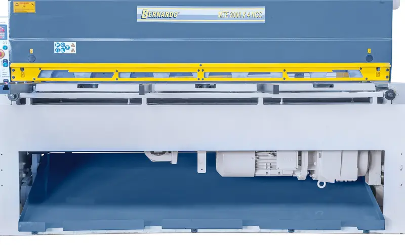 Tabulové elektromechanické nůžky Bernardo MTE 2560 x 4 mm NCC (BER062048XL3)