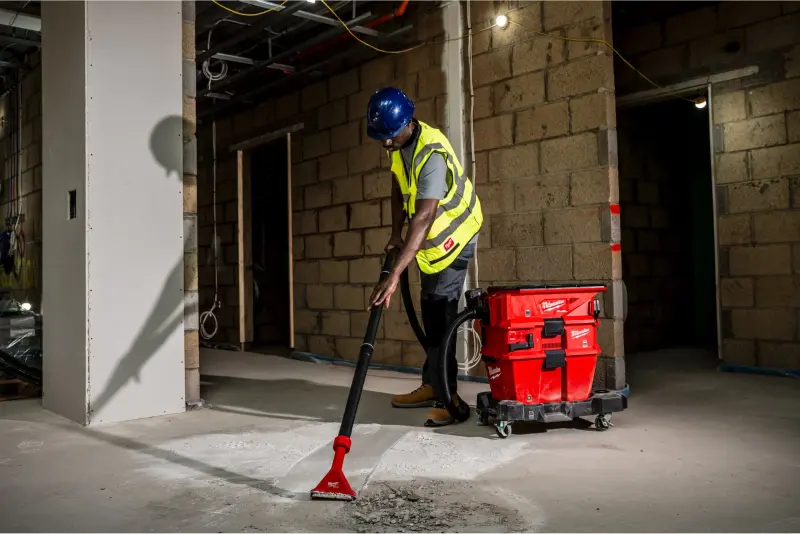 M18FVC23L-0 VYSÁVAČ L CLASS WET AND DRY, MI4933500141