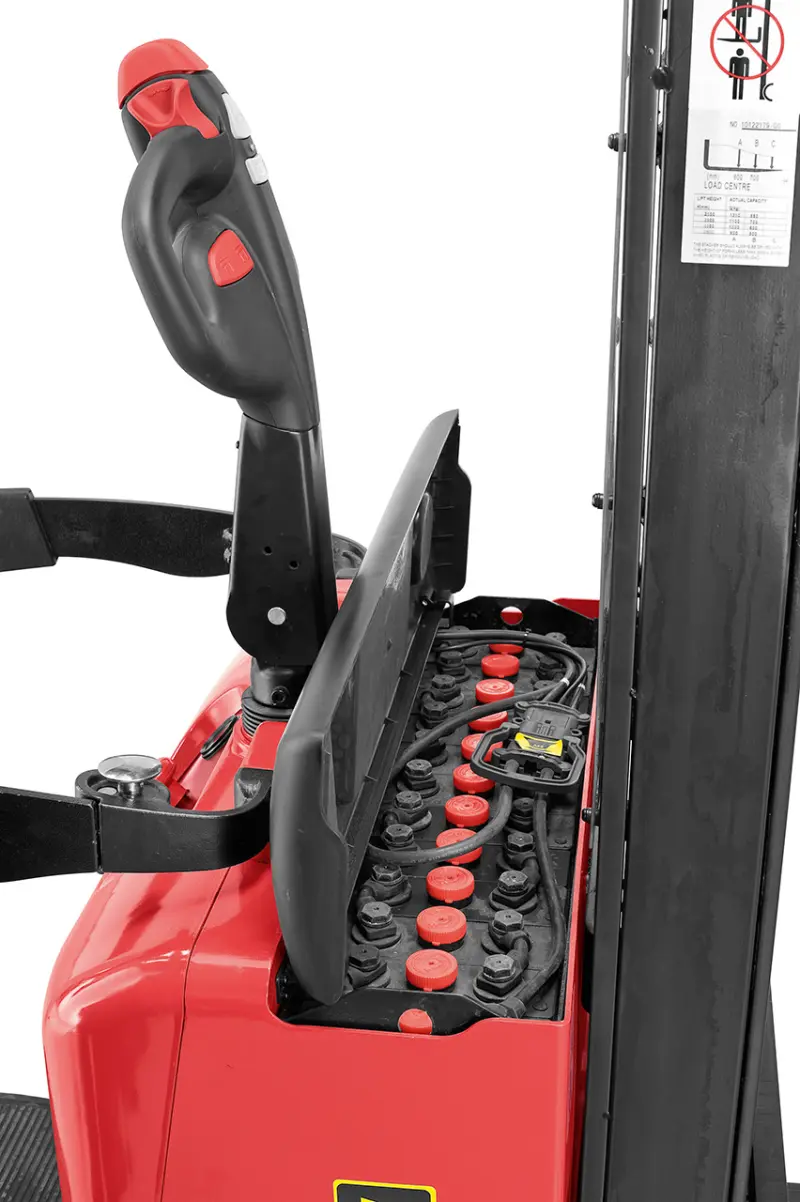 Akumulátorový vysokozdvižný vozík Bernardo EDS 1250 - 3,1 (BER071072)