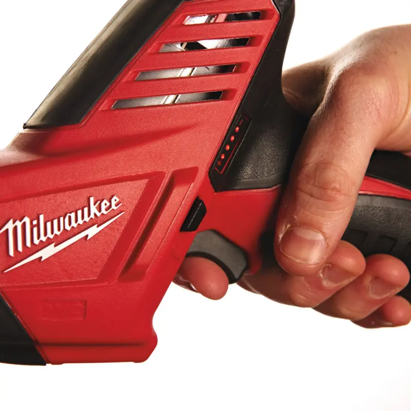 Aku M18™ subkompaktní přímočará pilka HACKZALL™ Milwaukee M18 C12 HZ-202C (2,0 Ah) (MI4933500560)