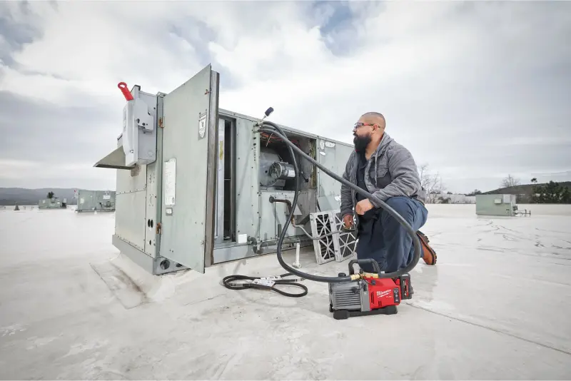 Aku vakuové čerpadlo Milwaukee M18 FVP5-0, bez aku, 4933492853