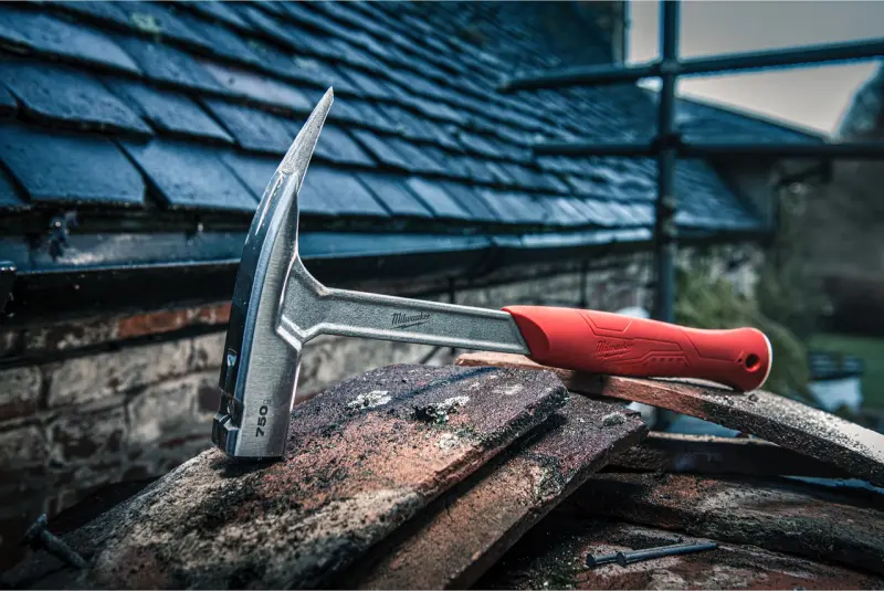 Tesařské kladivo Milwaukee 600 g, 4932493654