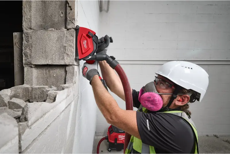 Kryt pro odsávání prachu Milwaukee při řezání bruskou 115 a 125 mm, M18 SAG, 4932499768