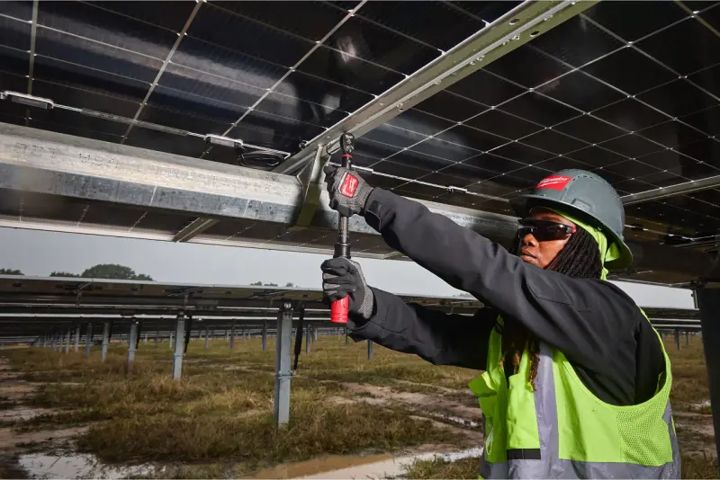 Momentový klíč s ráčnou a čtyřhranem 1/2" Milwaukee 60-340NM, 4932500825