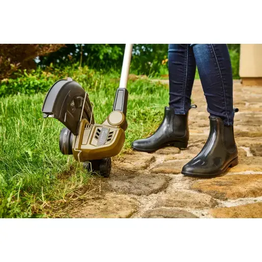 Aku strunová sekačka na trávu Narex 65406737 Camouflage CVT 300 2BN (2,0 Ah) (NA65406737)