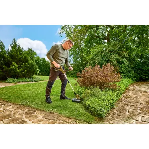 Aku strunová sekačka na trávu Narex 65406737 Camouflage CVT 300 2BN (2,0 Ah) (NA65406737)