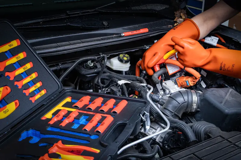 VDE sada nářadí 3/8" BGS 7136 - 25 ks (BGS107136)